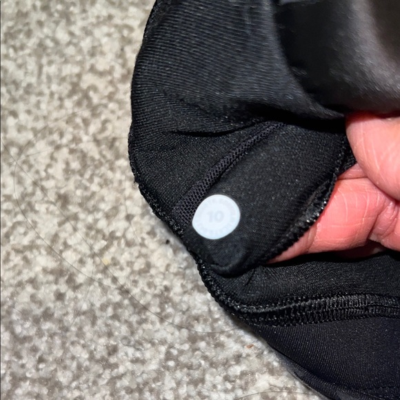 Lululemon Energy Sports Bra - Picture 3 of 3